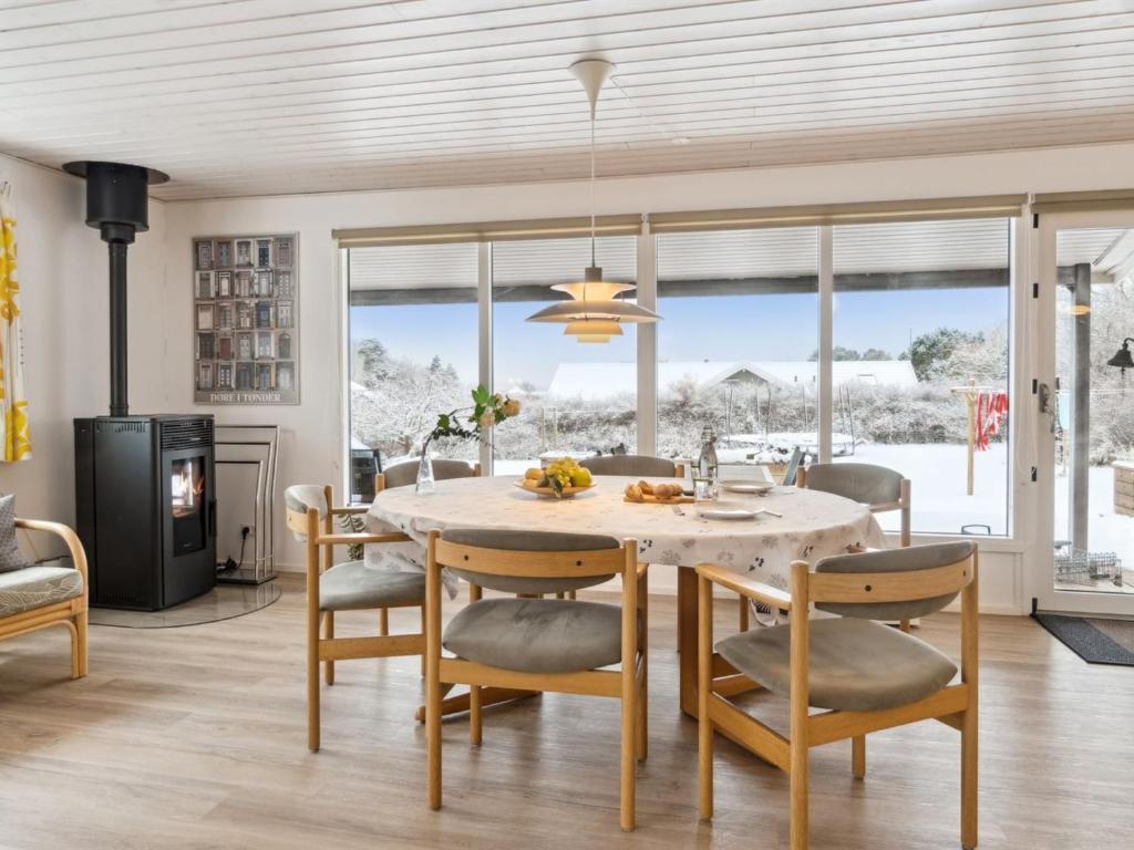 Holiday Home Oskari - 175m from the sea in Sealand by Interhome photo 2