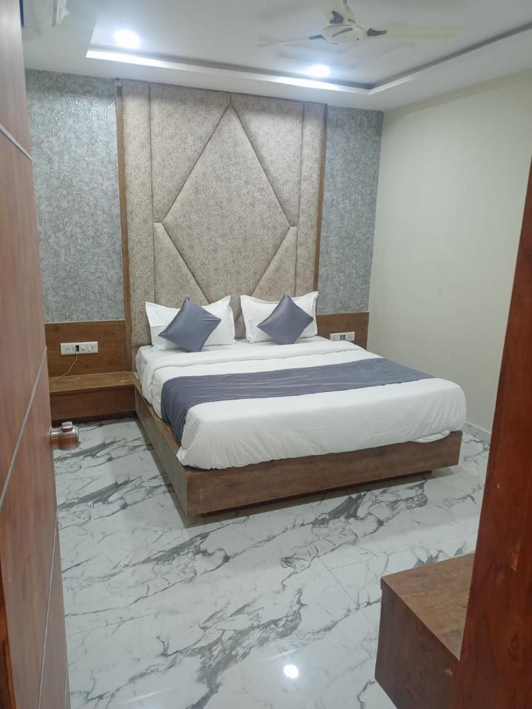 Hotel new views photo 1