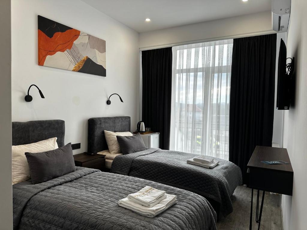 Mayster Home photo 1