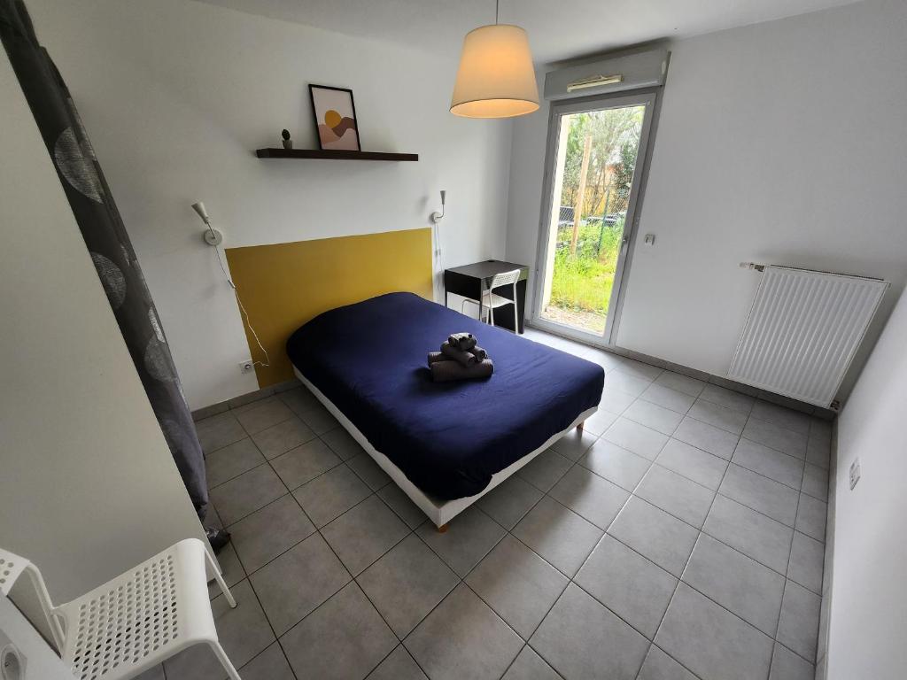 Appt 2 chambres au calme - jardin privé - Metro D, Eurexpo, Groupama Stadium photo 4