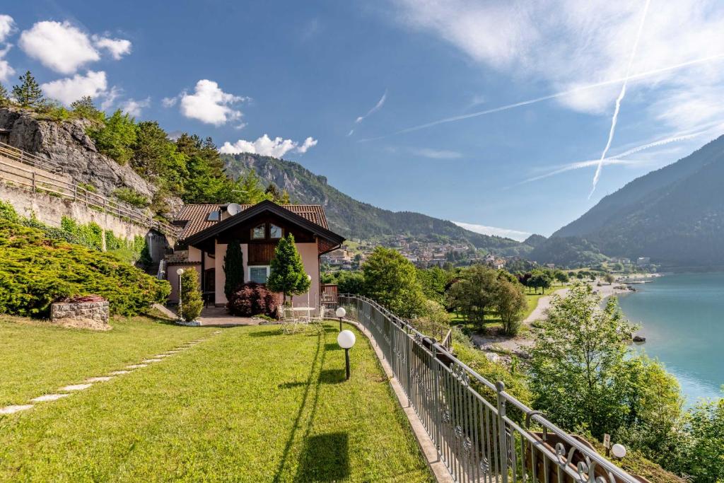 Lo scrigno del lago Molveno Trento