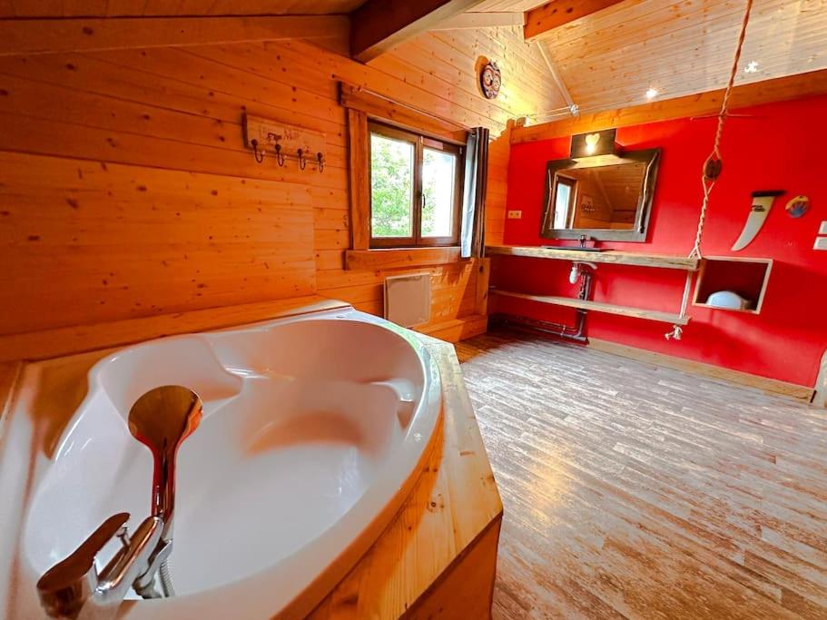 Peaceful chalet near the ski slopes 8 people photo 1