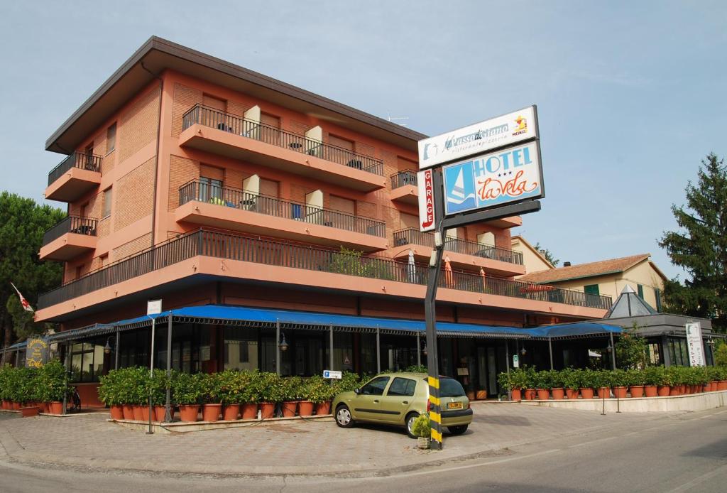 Hotel La Vela photo 2