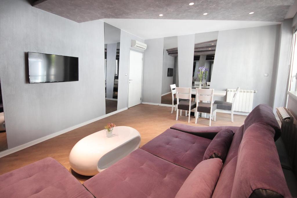 Апартаменты (Улучшенные апартаменты с 1 спальней (для 4 взрослых)), Apartments Belgrade
