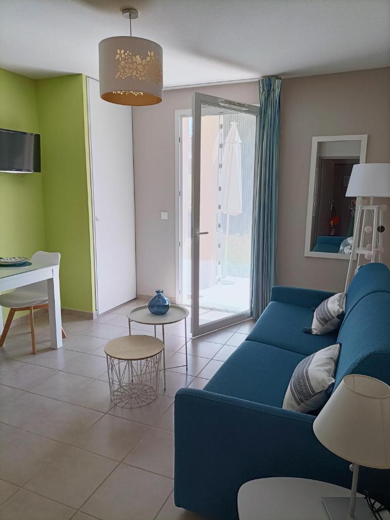 STUDIO CLIMATISE RESIDENCE 3 étoiles LES OCEANIDES PLAGE A 400m photo 1