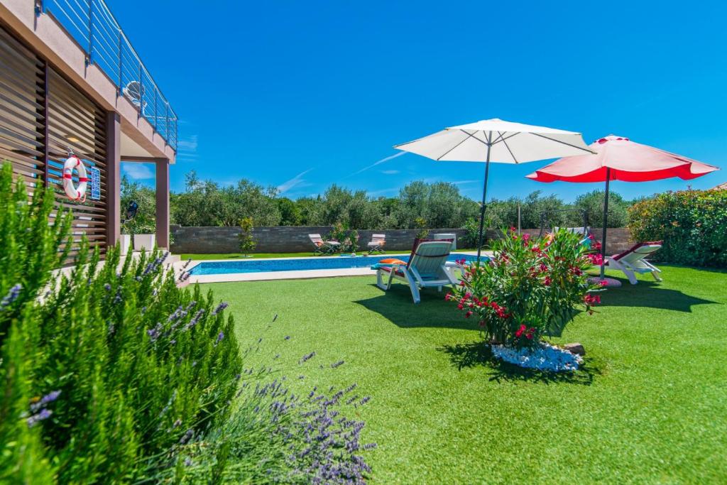 Villa Stefanja kids friendly with sea view near Fažana photo 4