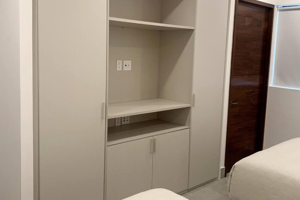 4 Bedroom, Beach Front Flat Bucerias - Vallarta photo 2