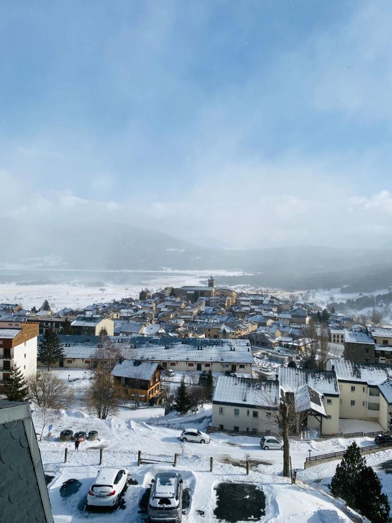 Appartement cosy proche des pistes avec vue photo 1