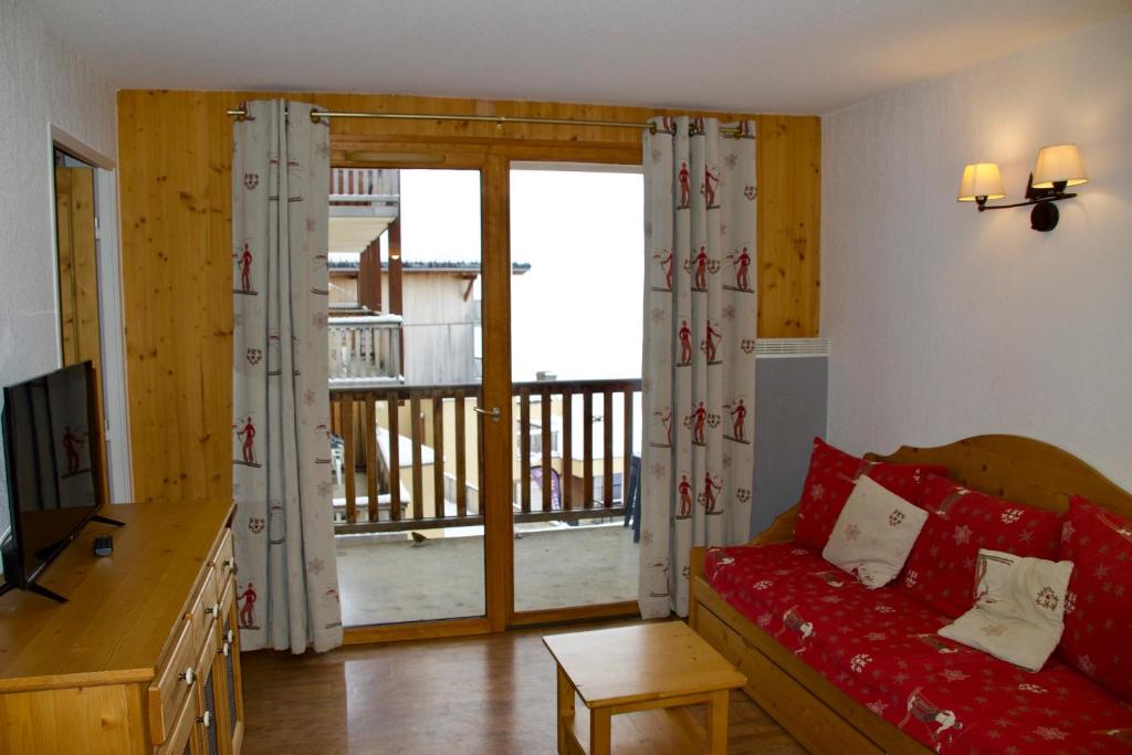 Appartement 6 places aux pieds des pistes avec piscine, wifi et parking privé PMR photo 1