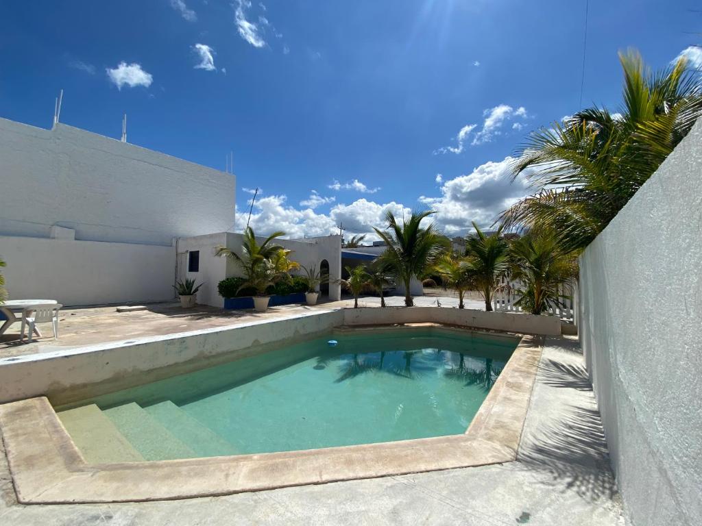 Don Lalo, family villa with sandy beach at your feet. photo 1