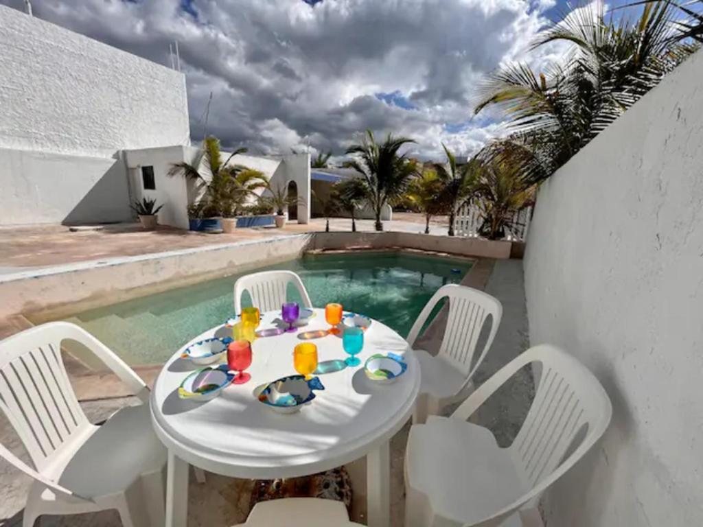 Don Lalo, family villa with sandy beach at your feet. photo 2