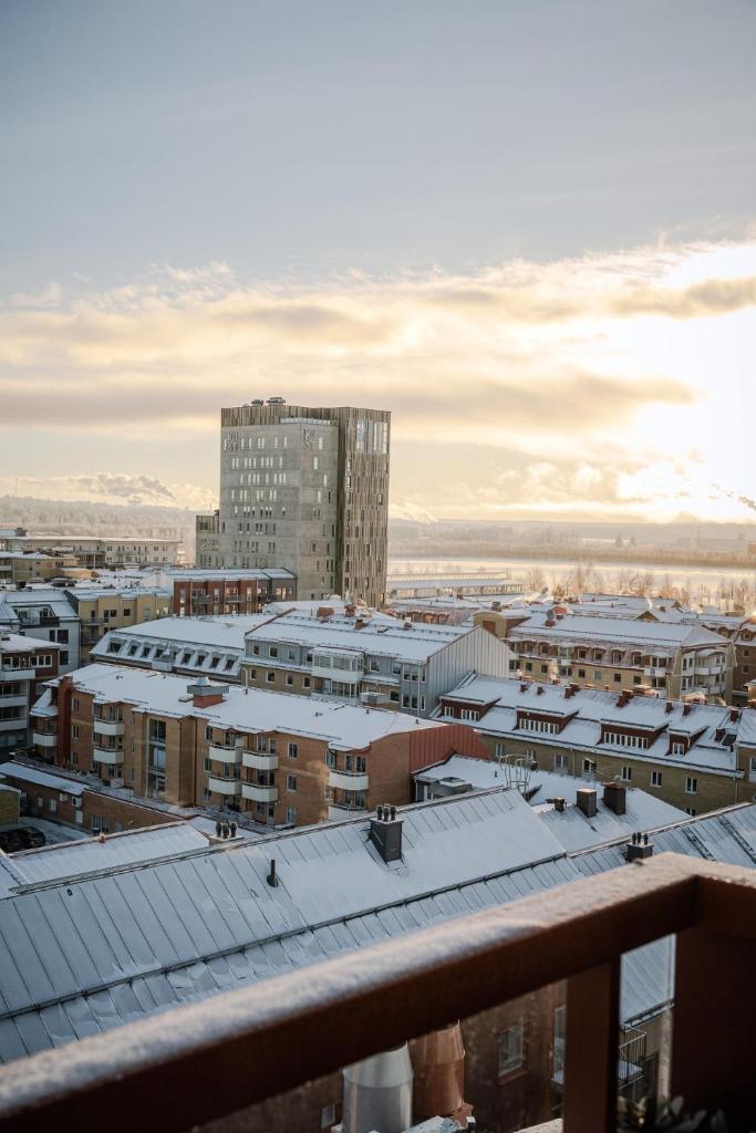 Modern Harbor View Apt in Piteå