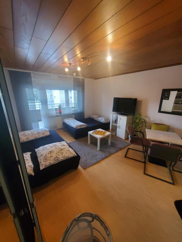 Einzimmerwohnungmit großem Balkon photo 3
