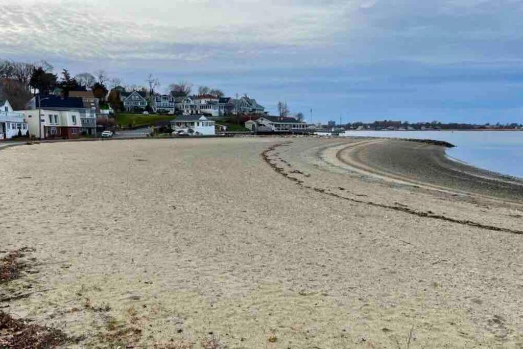 N. Weymouth, Walk to beach, Turo or free pkng. image