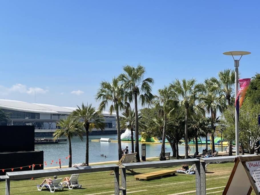 Spectacular Marina Views Apartment photo 3
