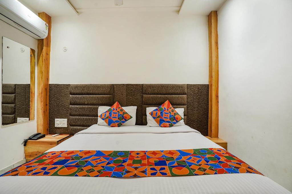 FabHotel RV Palace photo 1