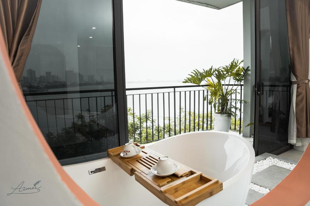 AimeeHouse - Trích Sài