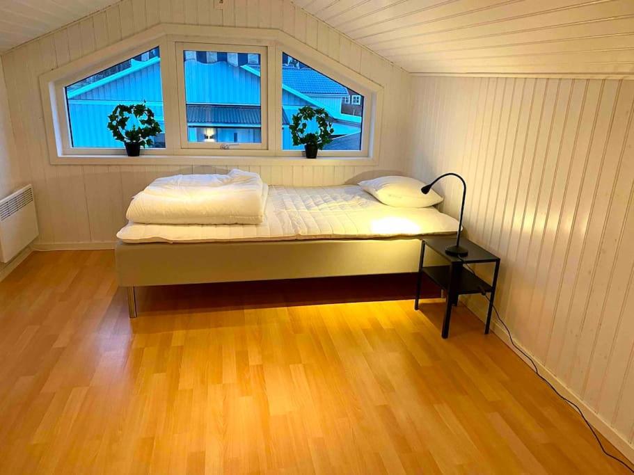 Mysigt hus med 9 sovrum nära natur och SCA & Hamn photo 4