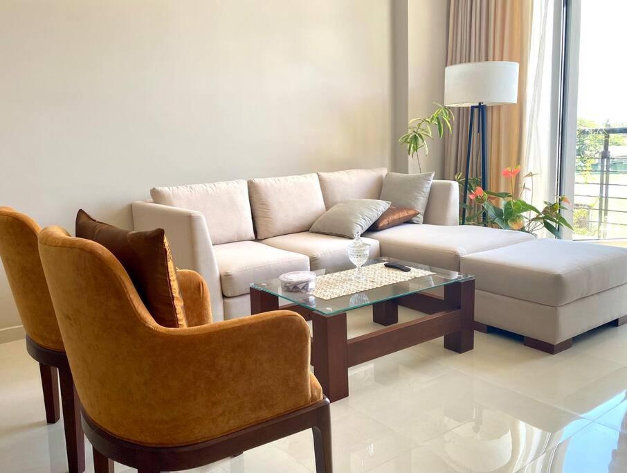 The Breeze- Urban Chic Apartment photo 1