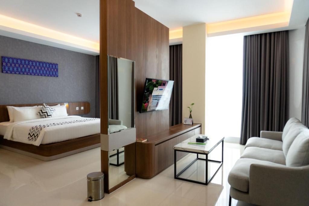 UNHAS HOTEL & CONVENTION photo 2