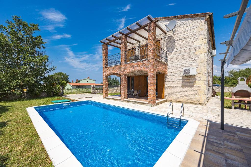 Villa Aldore in Central Istria for 6 persons with private pool
