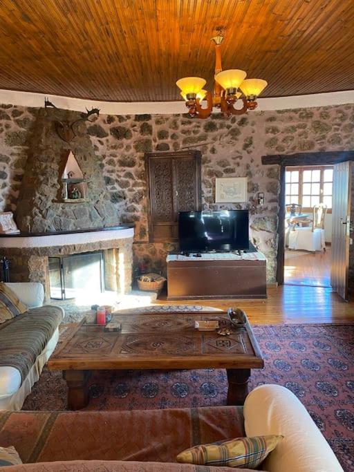 Arahova Cozy View photo 4