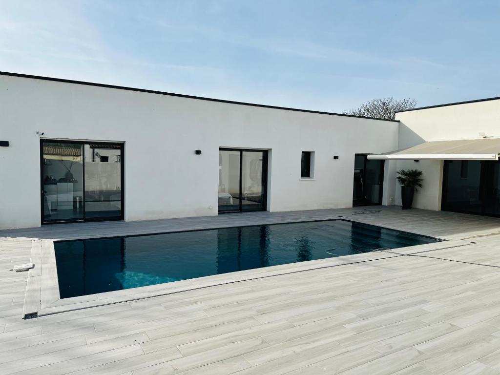 MAISON CONTEMPORAINE proche Chatelaillon plage photo 3