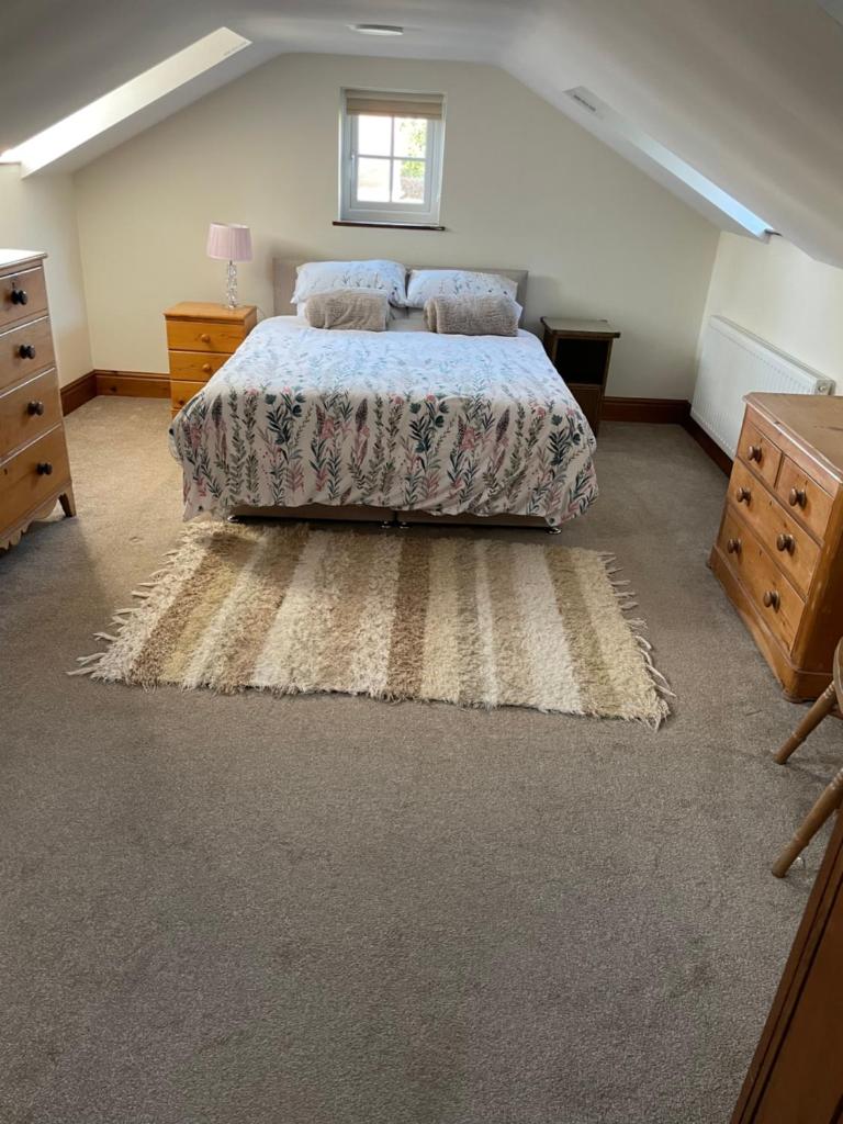 Pear Tree House 2 bed apartment - Tap to explore photos