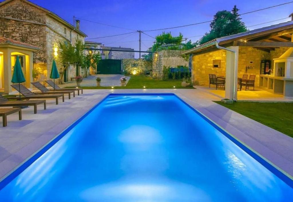 Villa Hisina in Central Istria for 8 people with private swimming pool photo 1