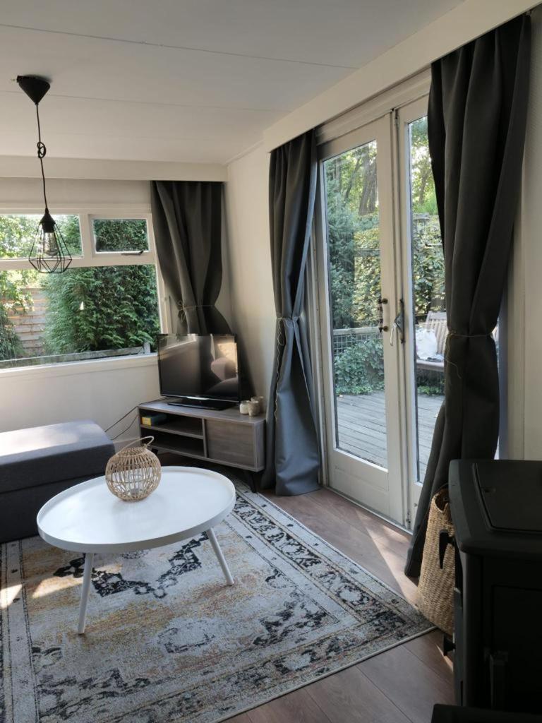Gezellige Chalet met airco en vele faciliteiten! photo 2
