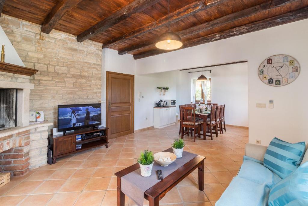 Villa Maja in Central Istria for families and kids in a Resort photo 2