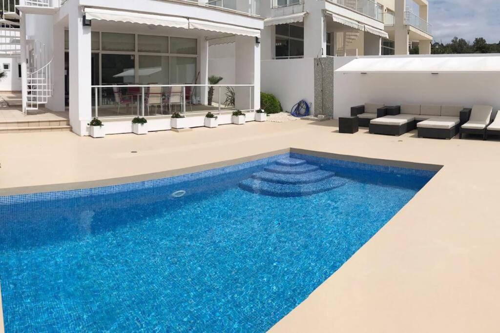 Chalet en C.Vadella - Piscina privada