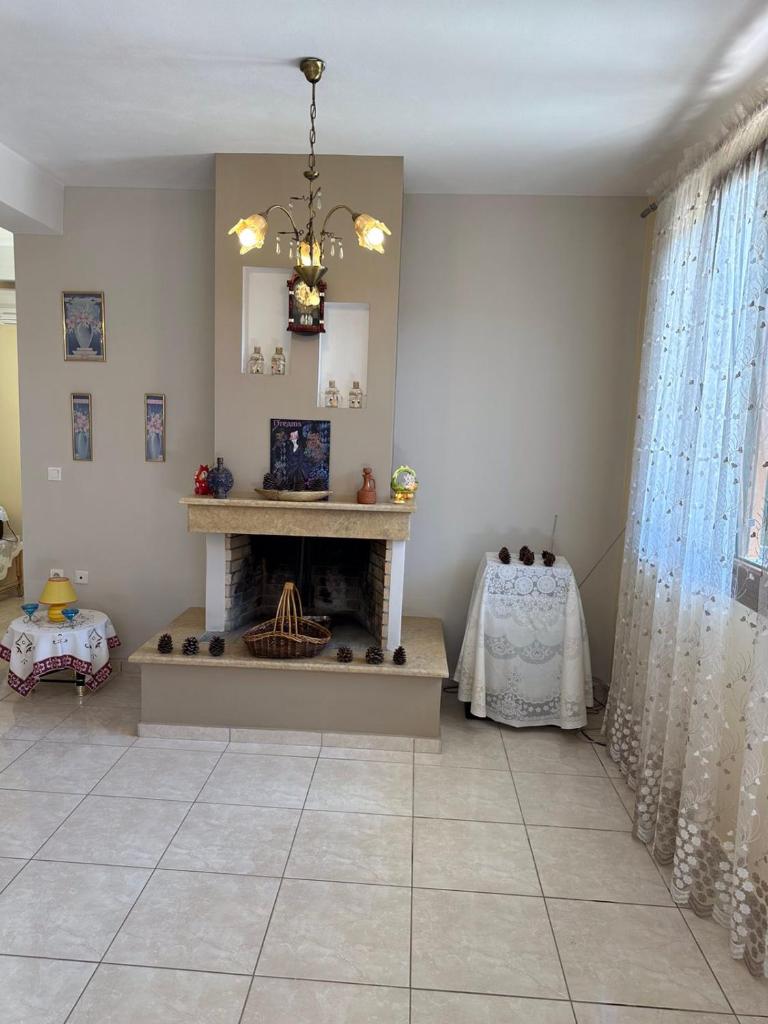 Traditional flat in Ziria - Lampiri photo 2