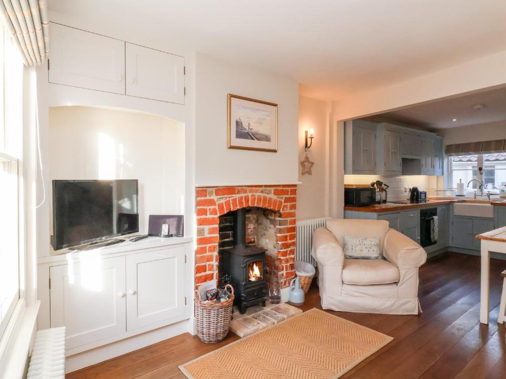 Shrimpers Cottage, Aldeburgh photo 1
