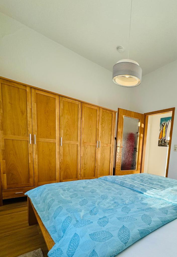 Attraktive Wohnung im grünen Hinterhof photo 2