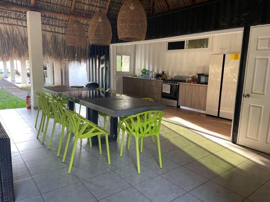 Ocean fronthouse in Salinitas photo 4
