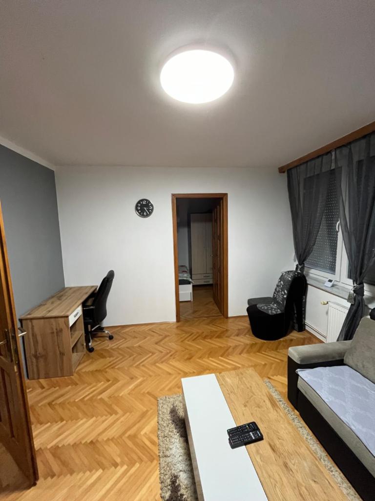 Stan na dan Apartman TRG photo 2