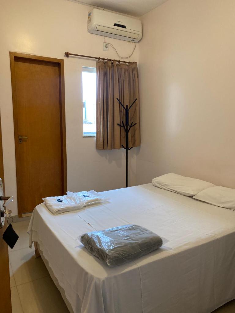 Hotel Mendes Azevedo - próximo ao Araguaia Shooping, Rodoviária e a REGIÃO 44