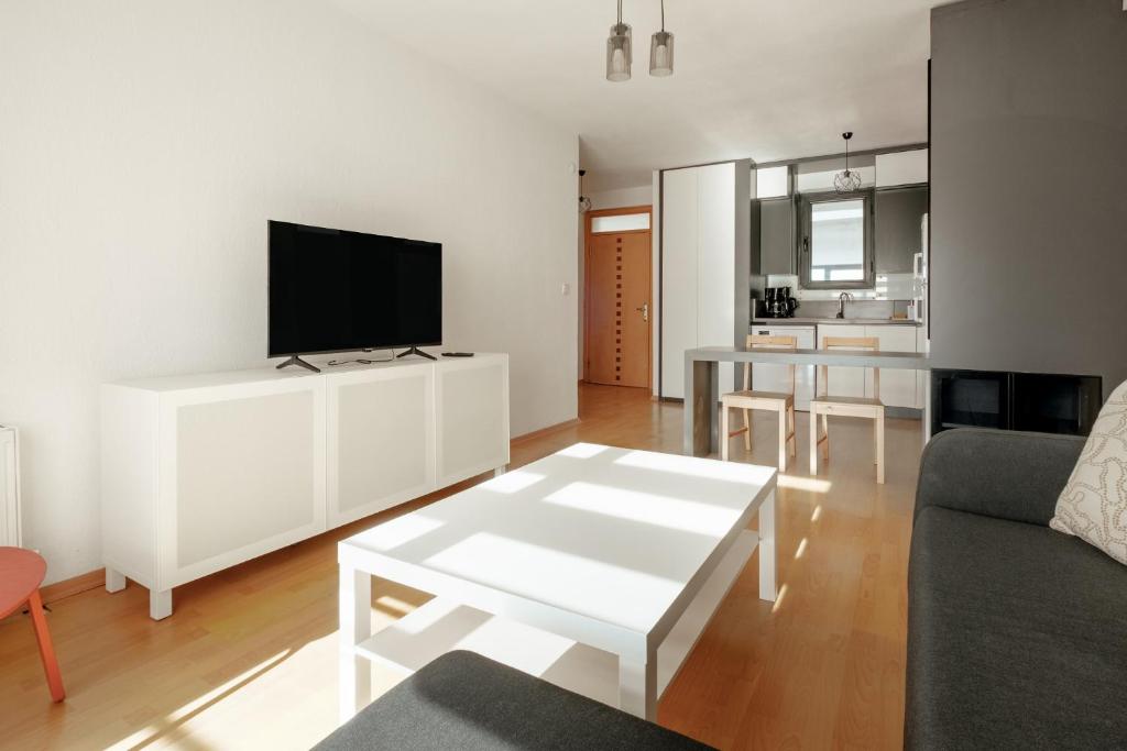 Flat with Terrace Close to Transit in Ankara photo 4