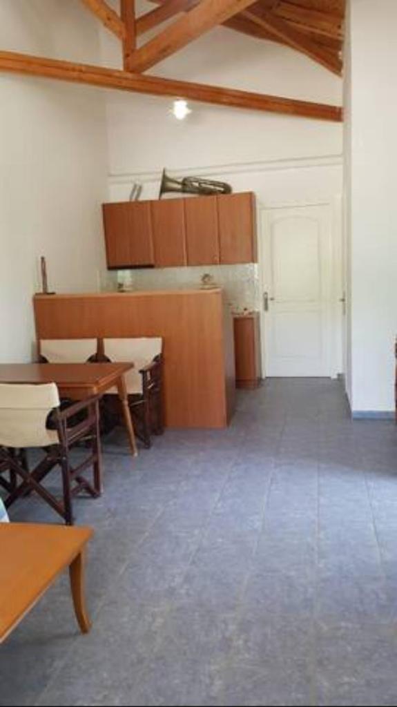 Lovely Sunrise apartment by the beach photo 2