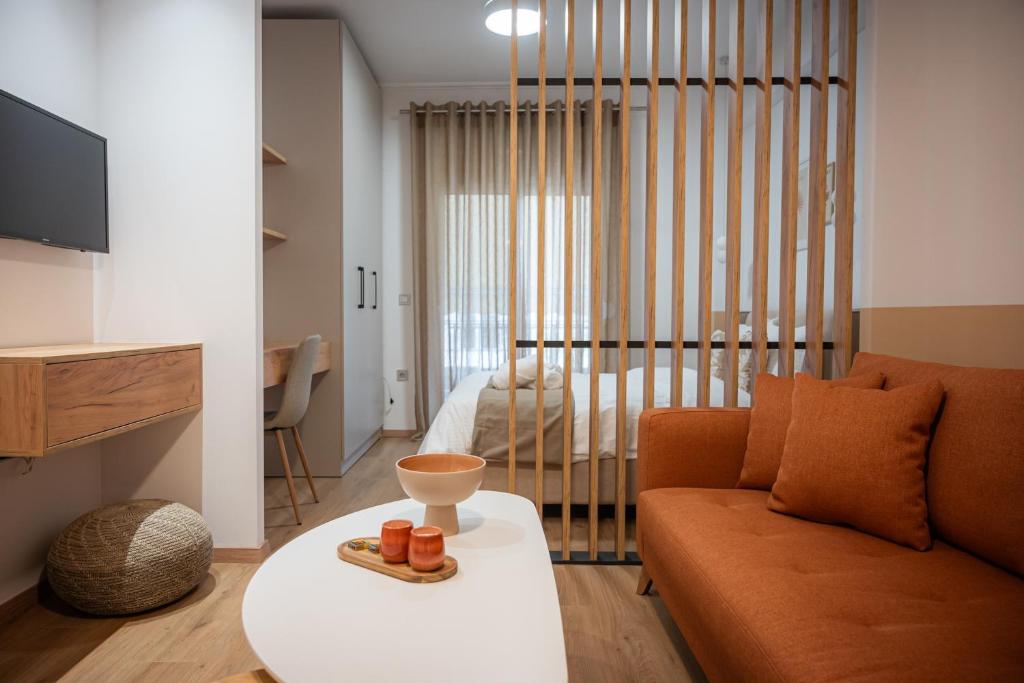 White Luxury Apartments photo 4