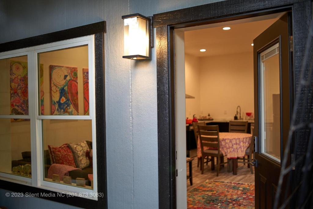Jaypore Suite image