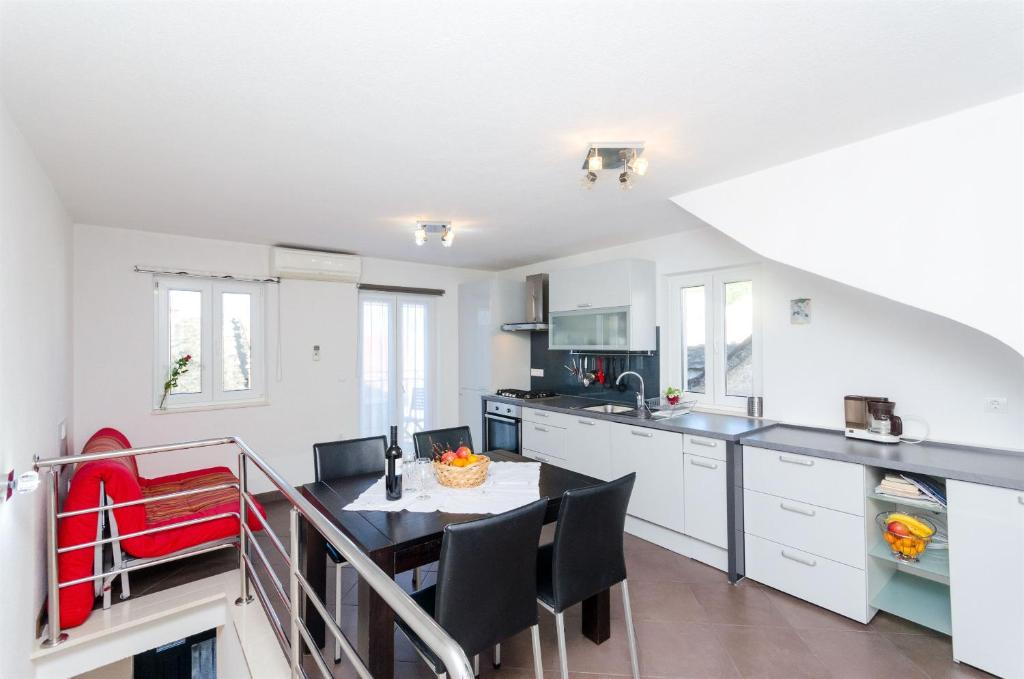 Apartment STARI DVOR photo 2