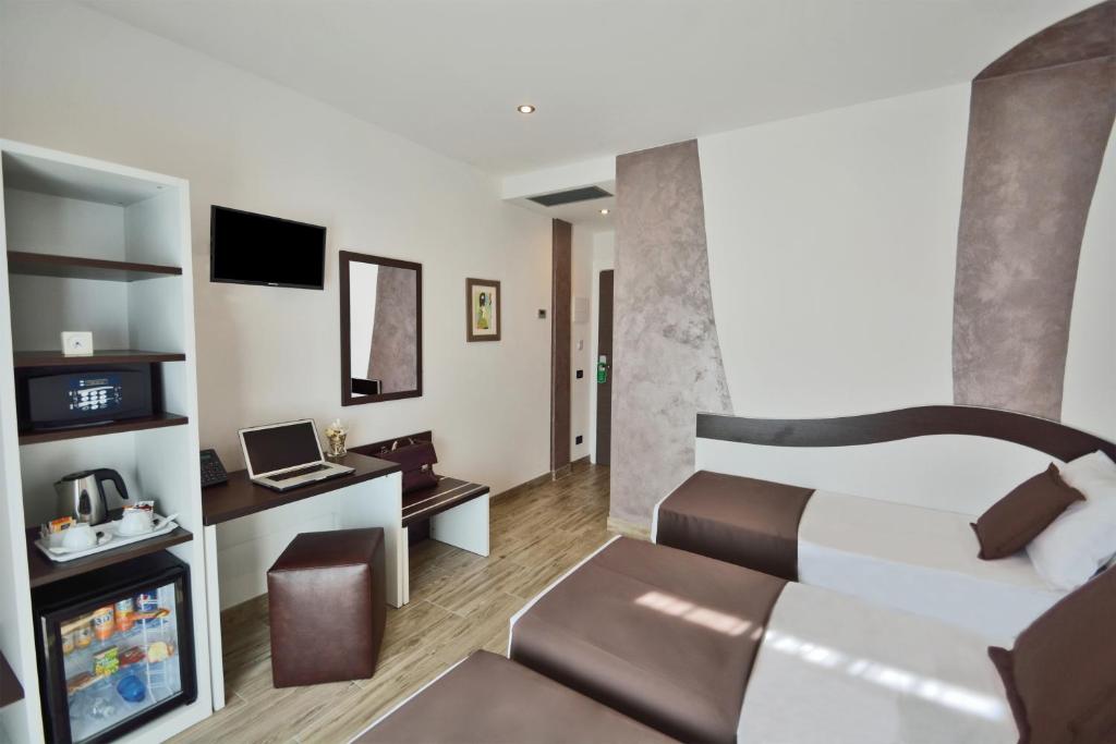 Hotel Luxor Florence photo 4