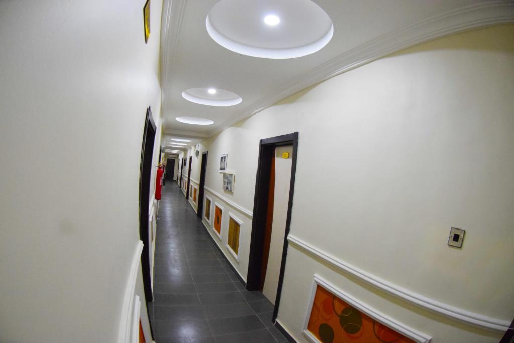 Remzy Hotel & Suites, Olomore photo 4