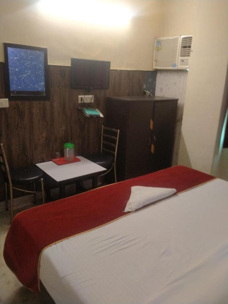 Hotel Ganpati guest house photo 4