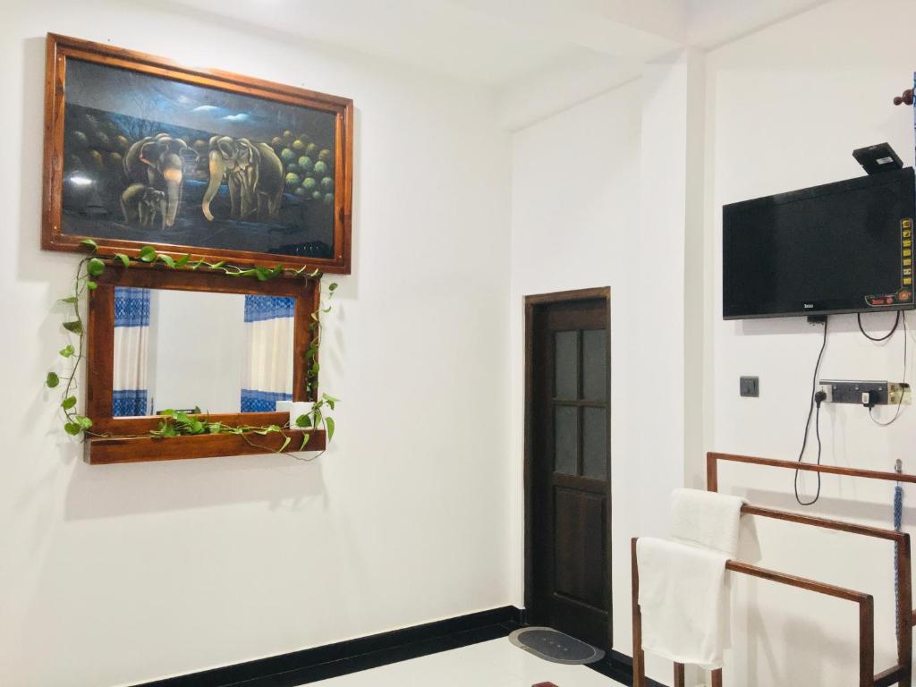 Yala Grand Homestay photo 4