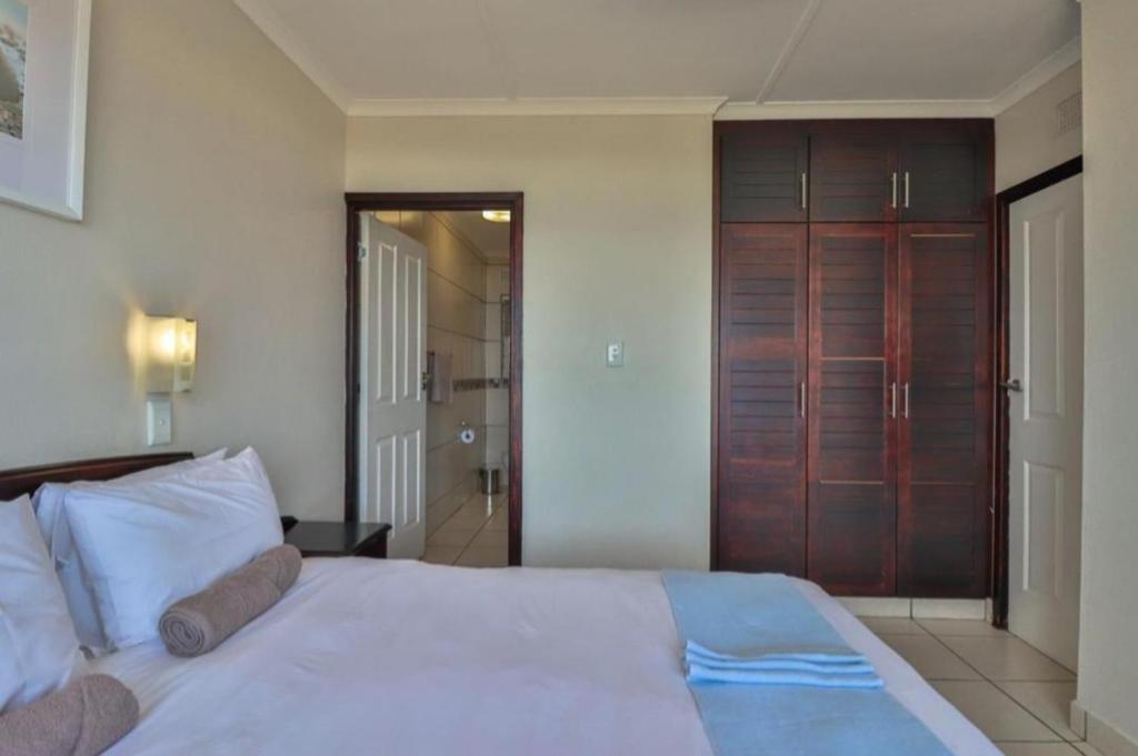 Illovo Views Apartment photo 1