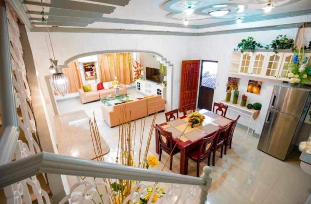 Spacious House in Talamban, Cebu City photo 3
