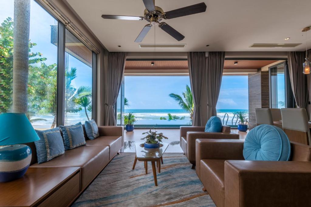 KOI Resort & Residence Da Nang